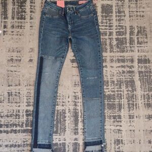 Blank NYC Blue Skinny Jeans with Unique Contrast